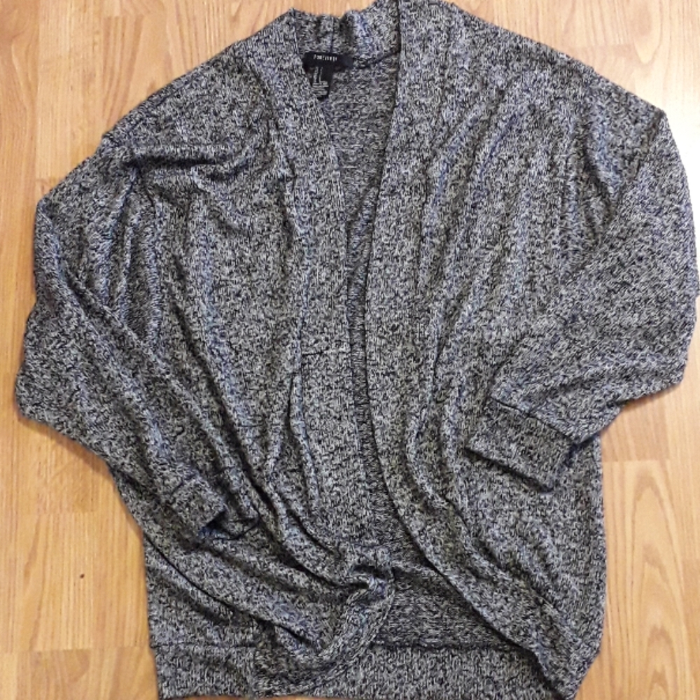 Forever 21 grey and black cardigan. Gently used.